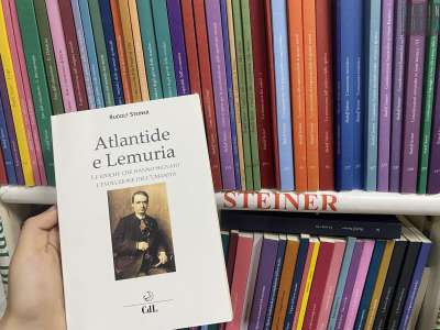 ...o Rudolf Steiner, quest�ultimo fondatore dell'antroposofia, incentrata sulla comprensione profonda di pensiero, anima e corpo